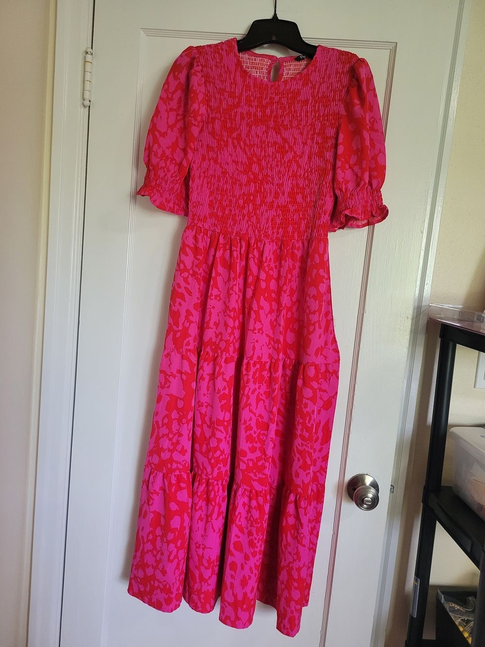 Brand new BTFBM Red and Pink Smocked Maxi Short sleeve Dress Size Small